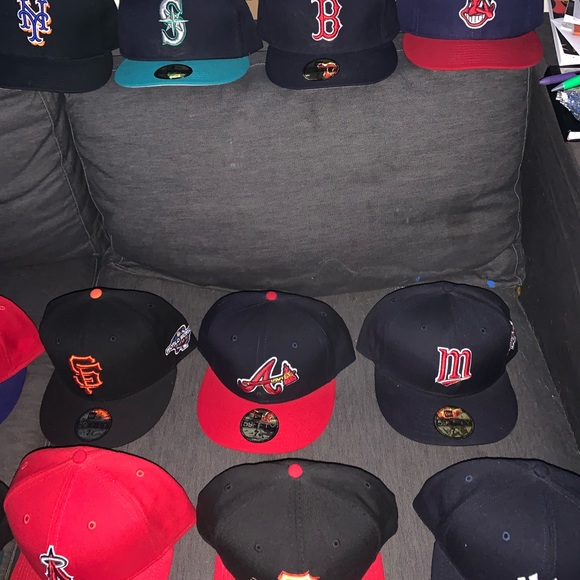 I have 19 brand new/ worn once fitted hats sized 7 3/4 inches or 61.5 cm - Picture 5 of 6
